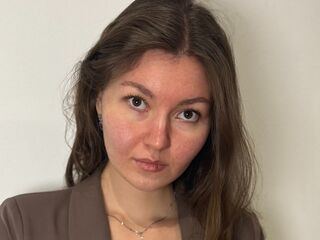 sexy webcam girl LeilaCoocher