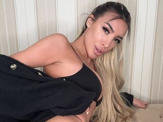 camwhore nude LexiAce