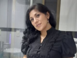 naked camgirl picture LiaClarson