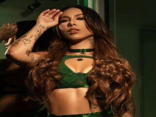 naked girl with cam masturbating LilyHarpers