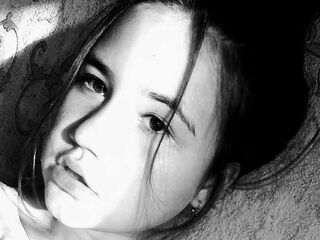 naked cam girl masturbating with sextoy LoriFlox