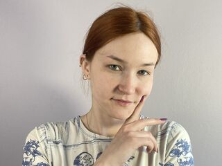 camgirl masturbating with dildo LorriRosebrough