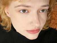 bedroom livecam LunaBeans