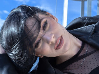 naughty cam bitch MadelynVelure