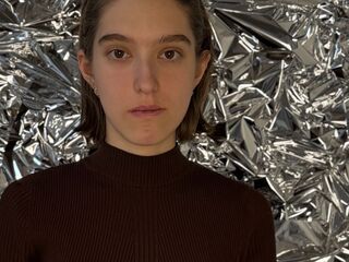 cam strip tease MaeganDegiacomo