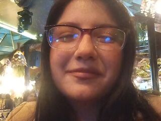 camwhore masturbating with sextoy MaryClarck