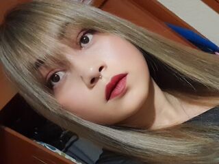 chat room sex webcam show MercellaMorelli