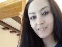 masturbating webcamgirl MonicaMarte