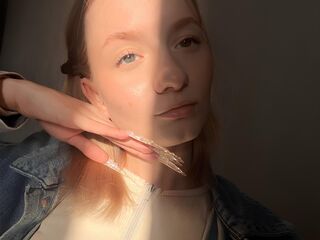 fingering webcamgirl NereidaLaforrest