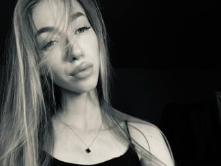 videochat NikkiTenerovich