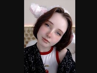 topless camgirl RikoJohnson
