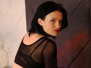 camslut fingering pussy RowenBenson