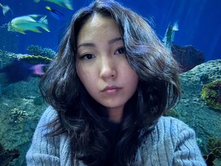 camgirl masturbating with sex toy SalomeCzwakiel