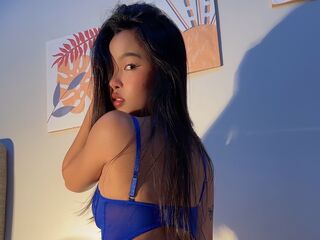 hot naked cam girl SessahMi
