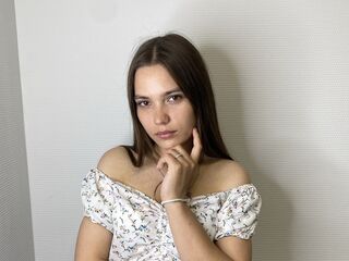 naughty cam girl fingering pussy TessaMilton