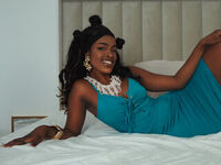 cam girl masturbating with dildo TylaCherie