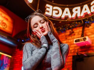 adult cam XeniaUsher