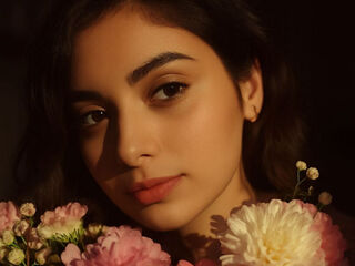 girl chat room ZaylaAmin