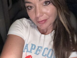 closeup cam shaytate